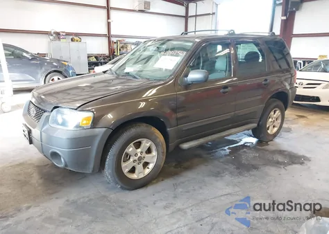 2007 Ford Escape Xlt/Xlt Sport z USA, uszkodzony, nr VIN 1FMYU93157KA04023